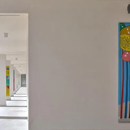 Scardona Hostel *