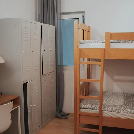 Hostel Scardona *